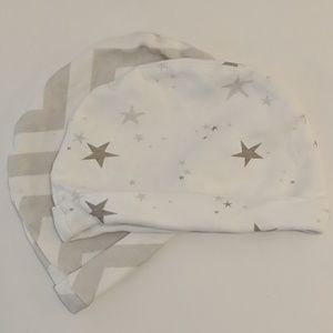 NEWBORN LOT OF 2 HATS